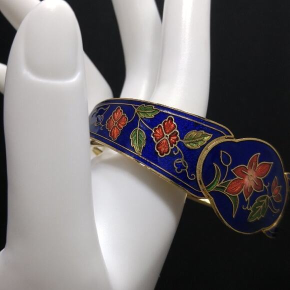 Vintage Cloisonne Blue Enamel Red Flower Bracelet, Hinged, 1970s, 7 Inches - Picture 4 of 10